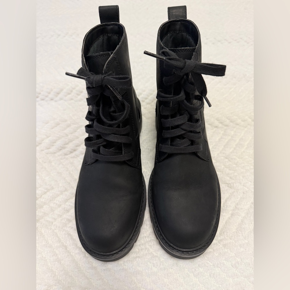 UGG Everdeen Lace Boot